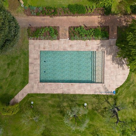 Equo Suites Petrignano Del Lago Екстериор снимка