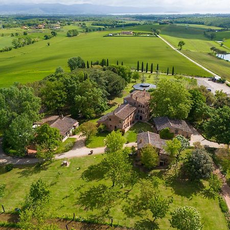 Equo Suites Petrignano Del Lago Екстериор снимка
