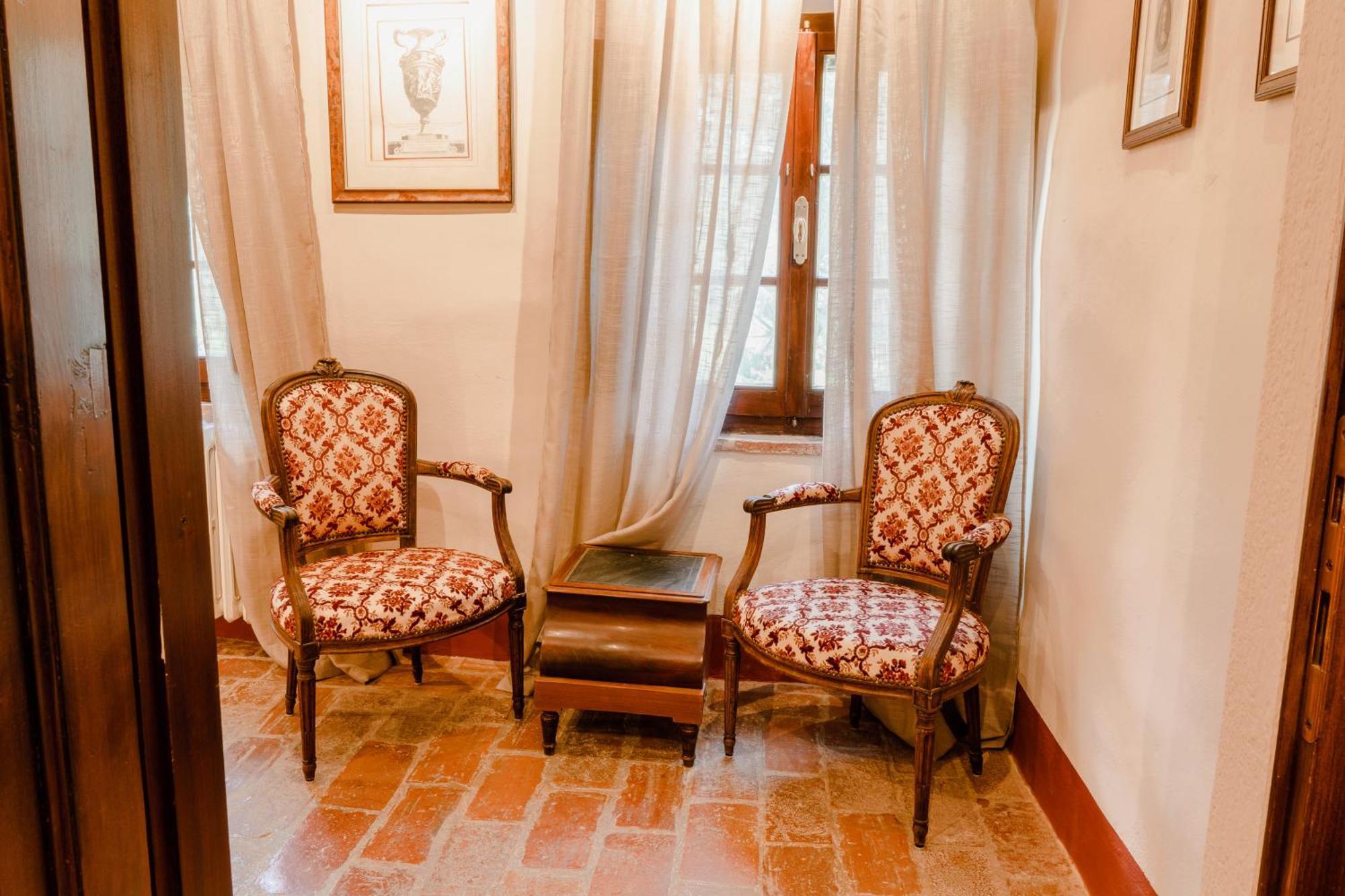 Equo Suites Petrignano Del Lago Екстериор снимка