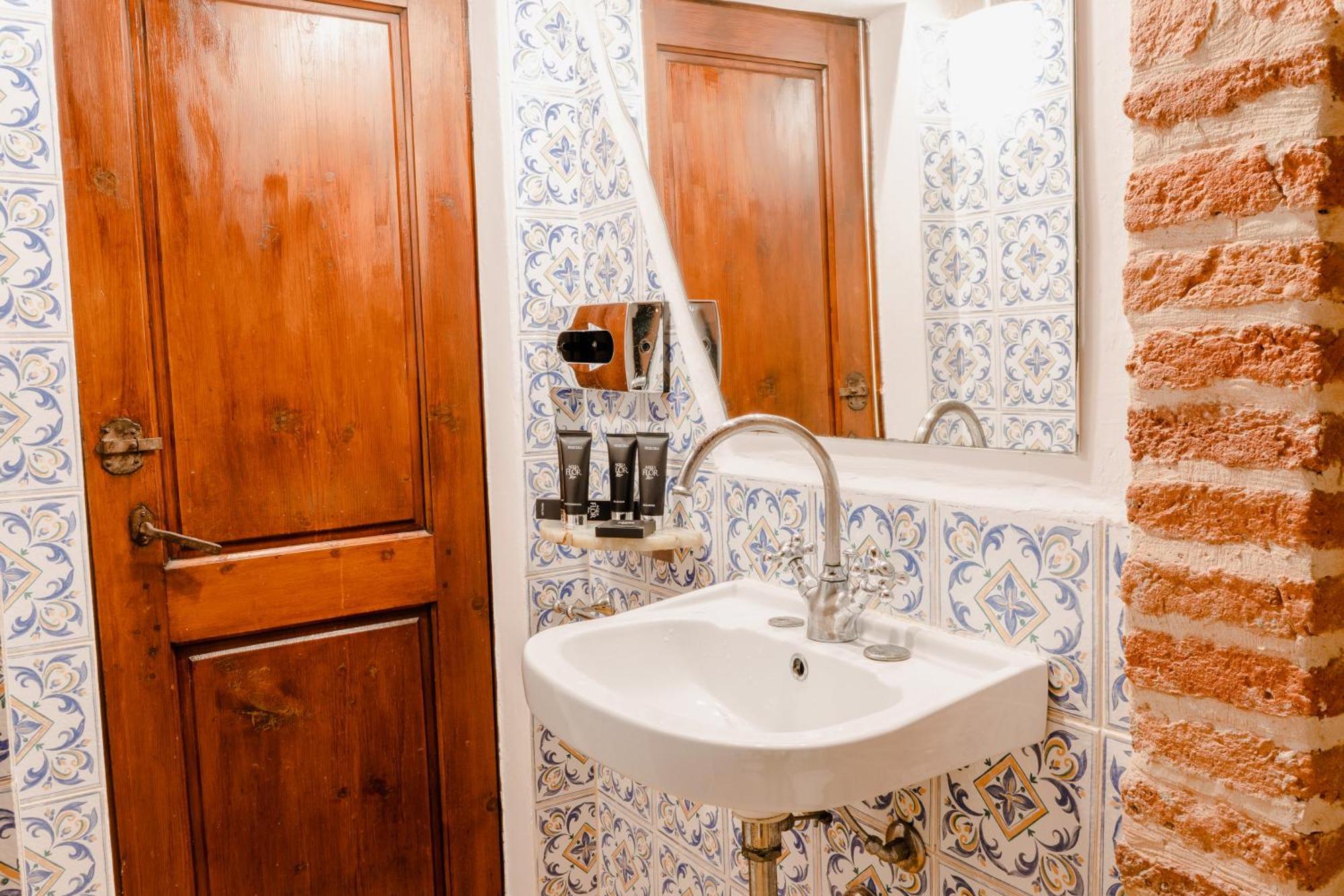 Equo Suites Petrignano Del Lago Екстериор снимка